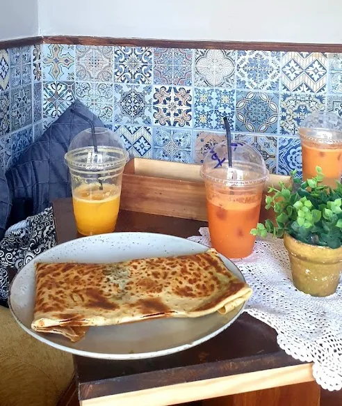 Crêperie interior